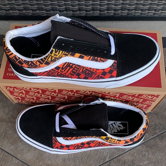VANS OLD SKOOL LOGO FLAME BLACK/TRUE WHITE WMNS - Picture 6 of 14